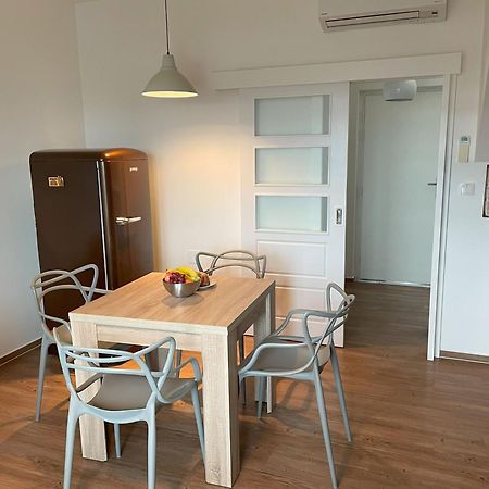 Apartmany Dolní Dunajovice エクステリア 写真