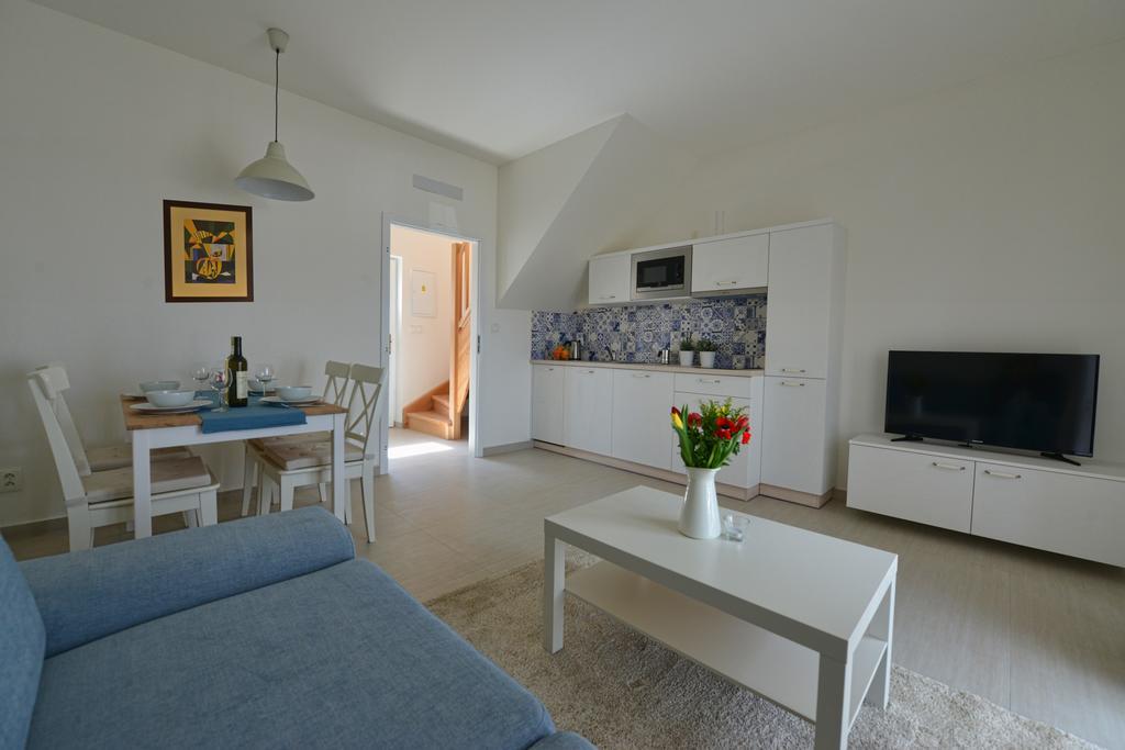 Apartmany Dolní Dunajovice エクステリア 写真